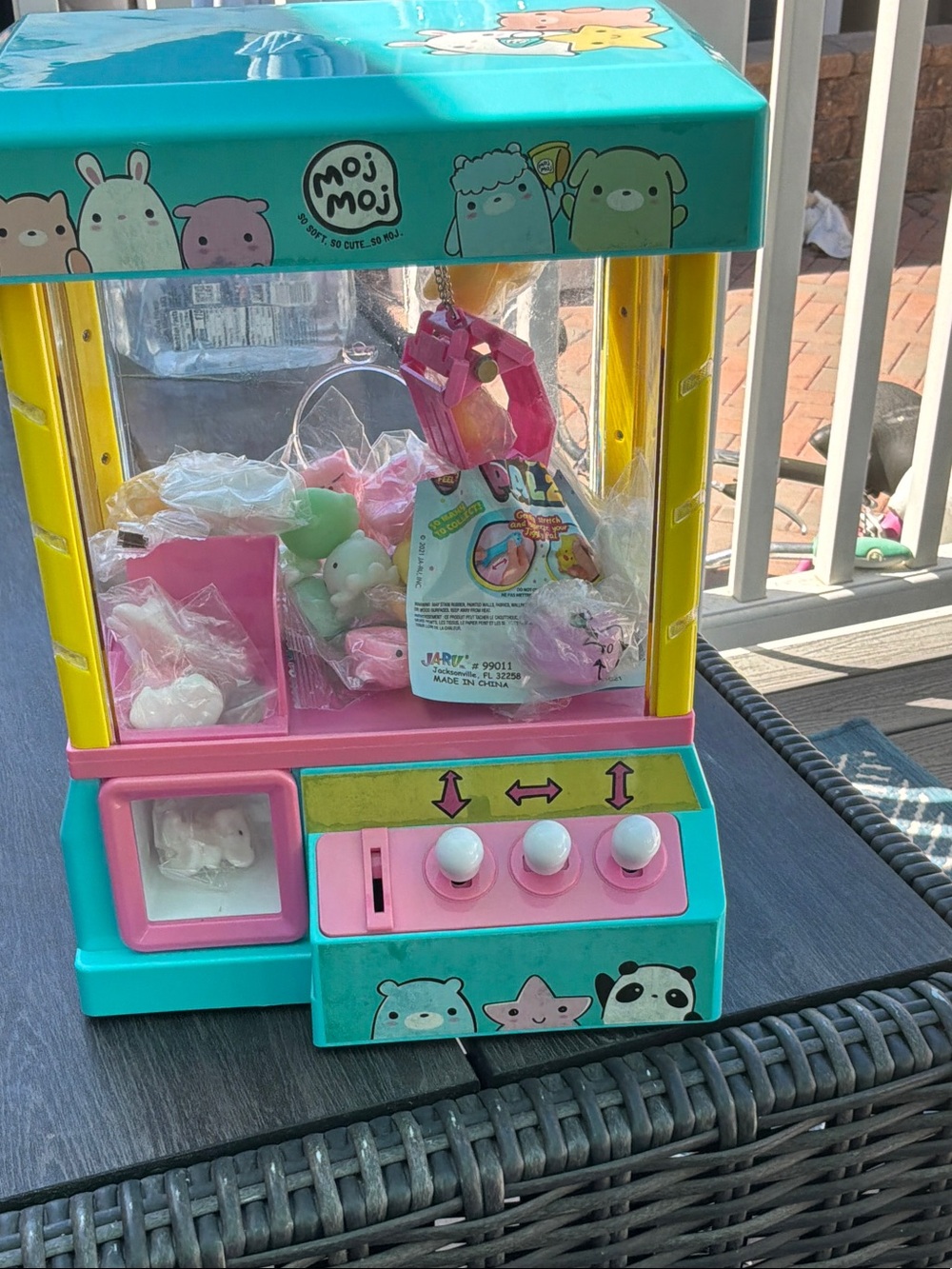 Mini Claw Machine Kids Toy - Pink, Teal, Yellow